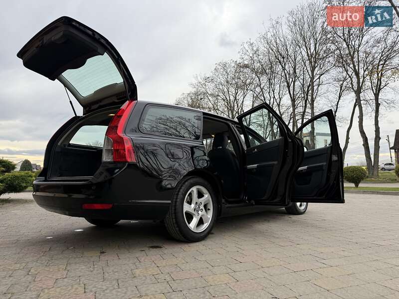 Универсал Volvo V50 2011 в Стрые фото 41 Универсал Volvo V50 2011 в Стрые