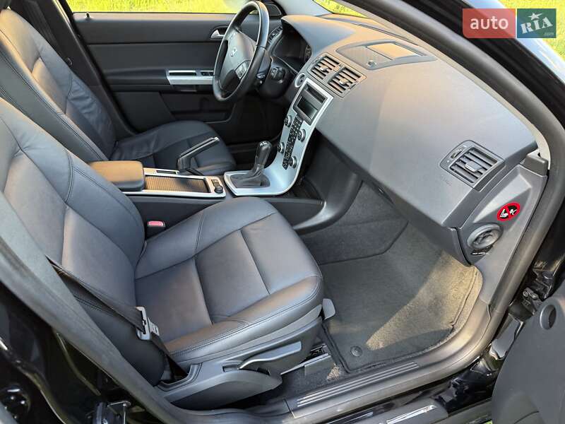 Универсал Volvo V50 2011 в Стрые фото 89 Универсал Volvo V50 2011 в Стрые