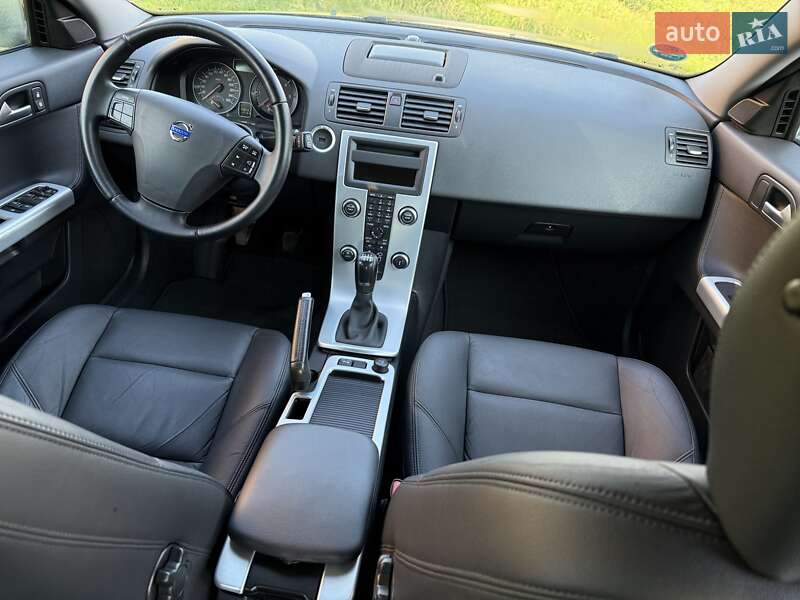 Универсал Volvo V50 2011 в Стрые фото 91 Универсал Volvo V50 2011 в Стрые