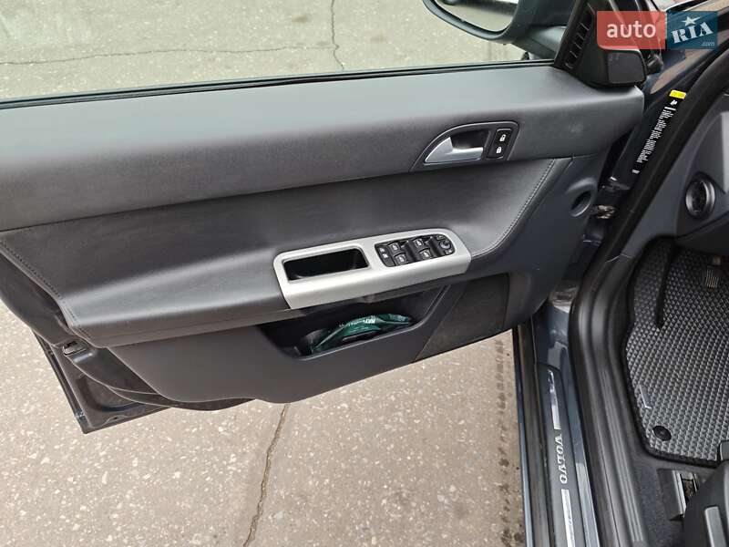 Универсал Volvo V50 2009 в Краматорске