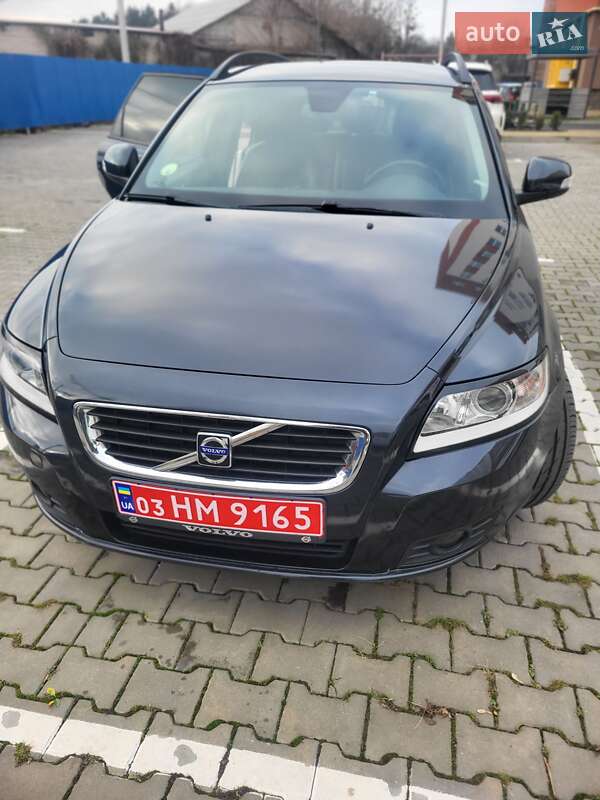 Универсал Volvo V50 2010 в Луцке