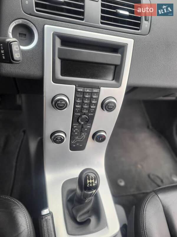 Универсал Volvo V50 2010 в Луцке