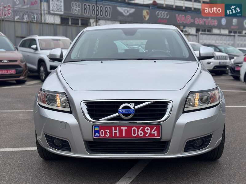 Універсал Volvo V50 2011 в Києві
