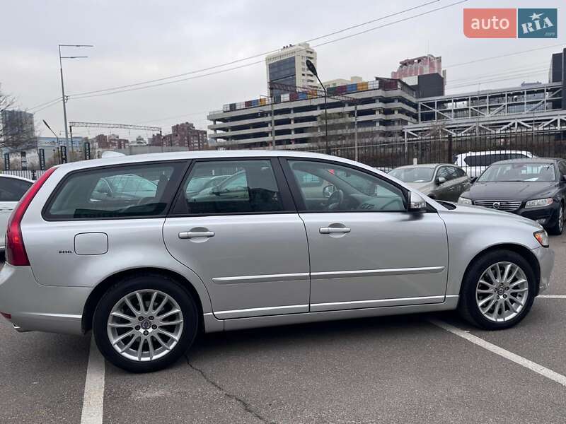 Універсал Volvo V50 2011 в Києві