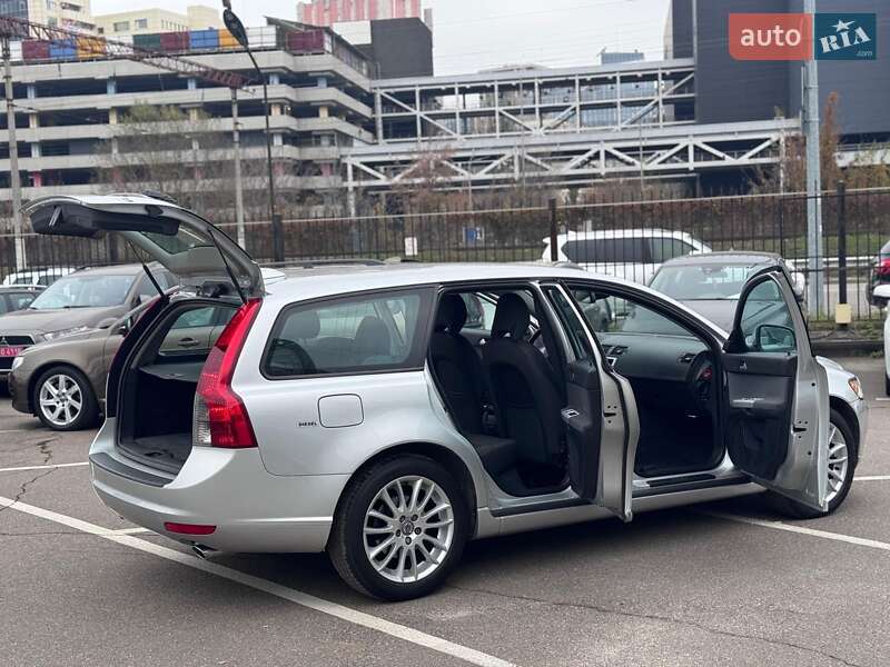 Універсал Volvo V50 2011 в Києві