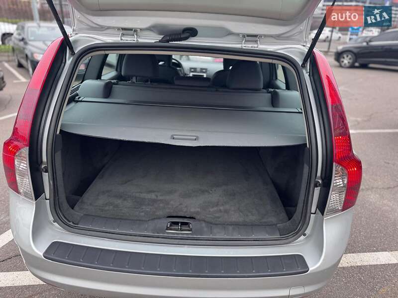 Універсал Volvo V50 2011 в Києві