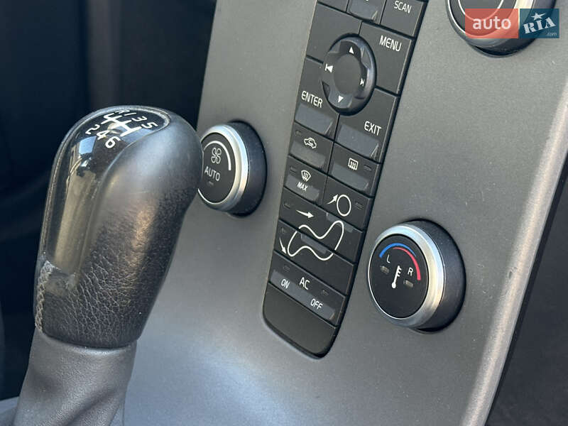 Універсал Volvo V50 2012 в Рівному