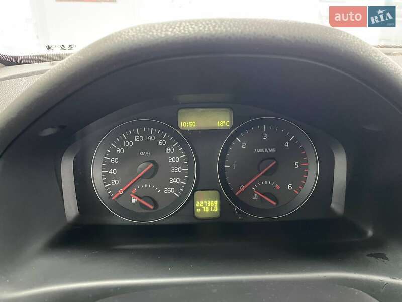 Универсал Volvo V50 2011 в Киеве фото 28 Универсал Volvo V50 2011 в Киеве