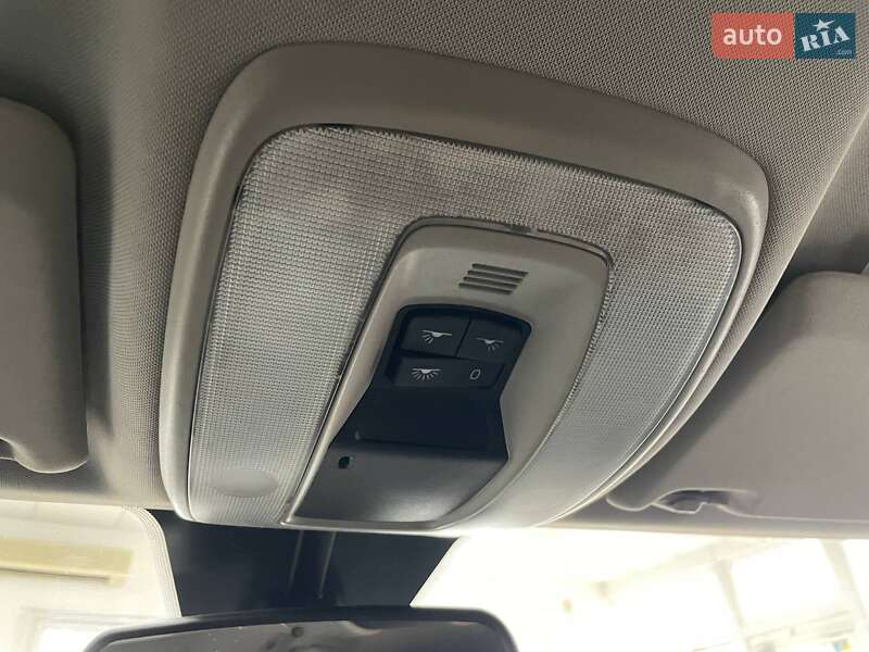 Универсал Volvo V50 2011 в Киеве фото 34 Универсал Volvo V50 2011 в Киеве