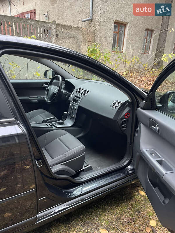 Универсал Volvo V50 2010 в Волочиске фото 2 Универсал Volvo V50 2010 в Волочиске