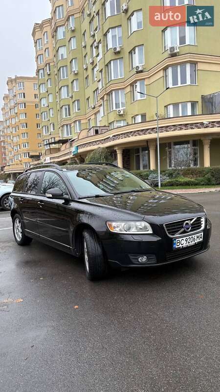 Універсал Volvo V50 2012 в Києві фото 31 Універсал Volvo V50 2012 в Києві