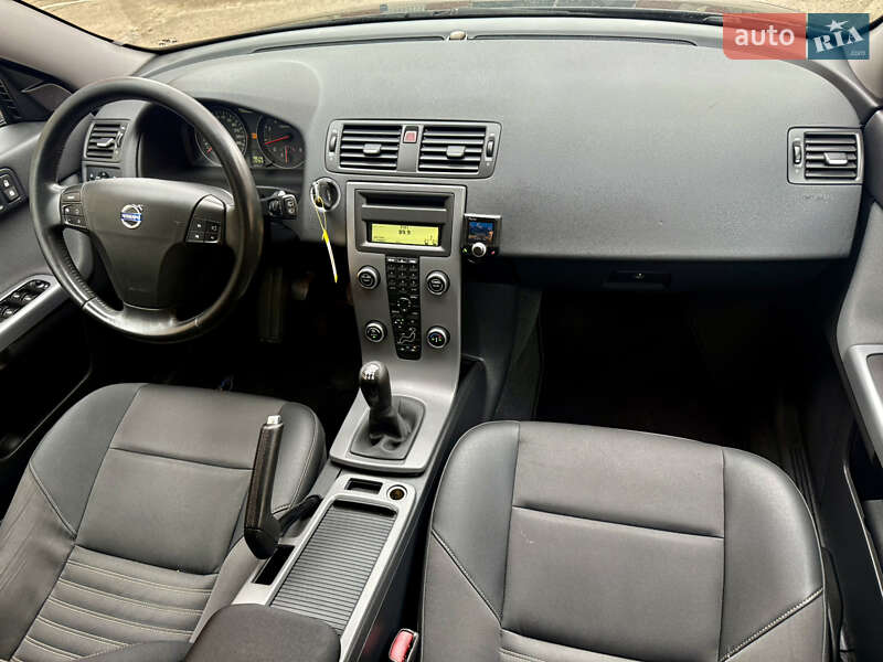 Универсал Volvo V50 2009 в Ровно фото 20 Универсал Volvo V50 2009 в Ровно