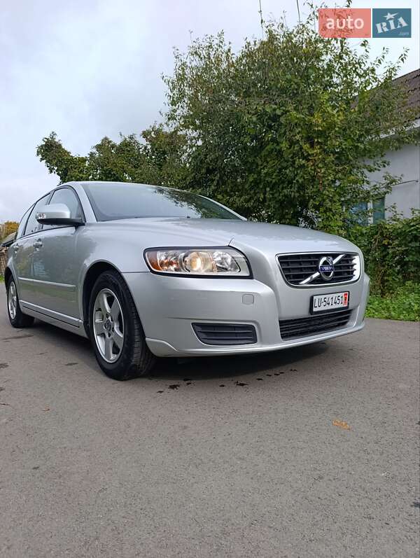 Универсал Volvo V50 2011 в Луцке