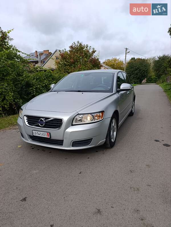 Универсал Volvo V50 2011 в Луцке