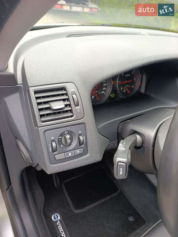 Универсал Volvo V50 2011 в Луцке