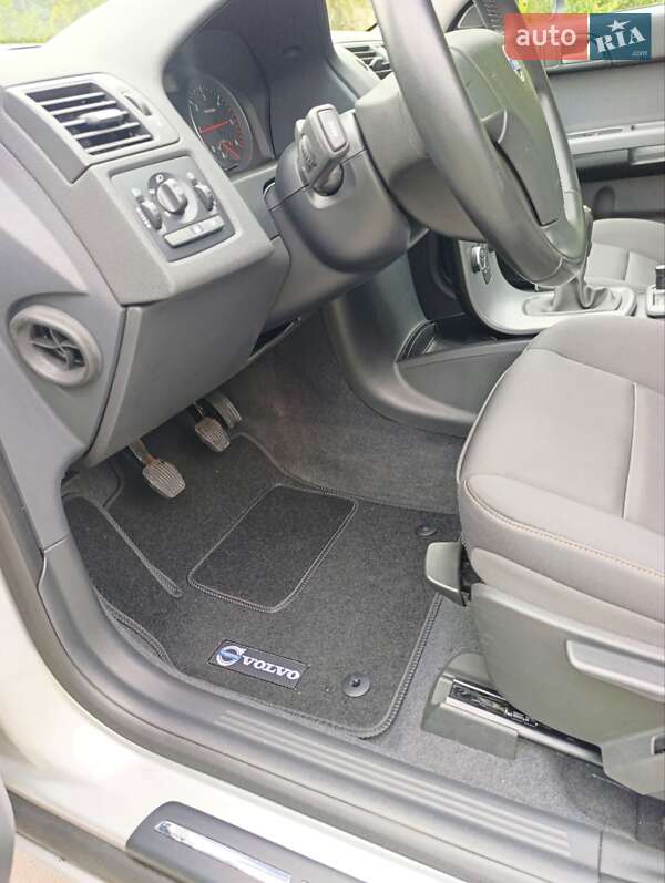 Универсал Volvo V50 2011 в Луцке