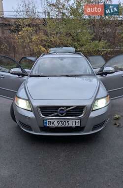 Універсал Volvo V50 2010 в Рівному