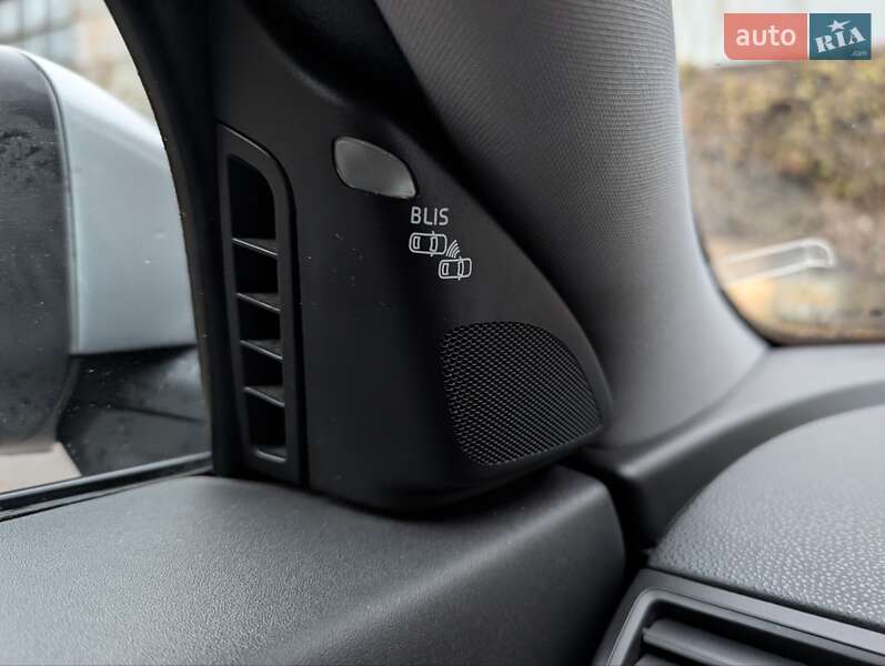 Универсал Volvo V50 2010 в Ровно фото 23 Универсал Volvo V50 2010 в Ровно