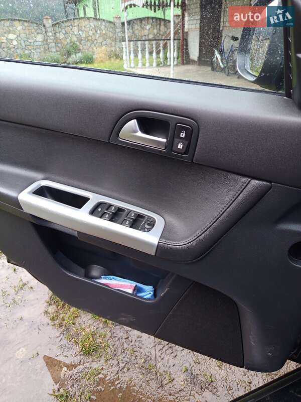 Универсал Volvo V50 2012 в Турке фото 11 Универсал Volvo V50 2012 в Турке