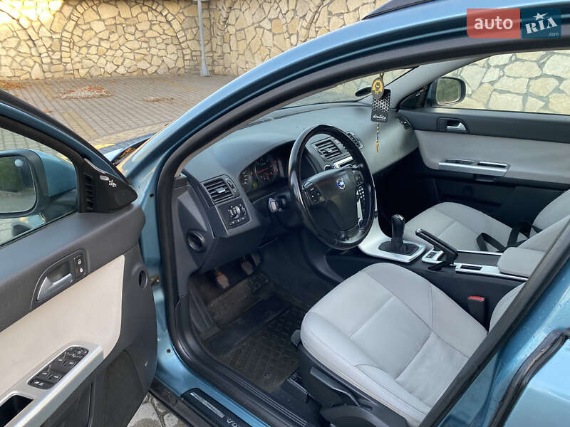Универсал Volvo V50 2010 в Львове фото 20 Универсал Volvo V50 2010 в Львове