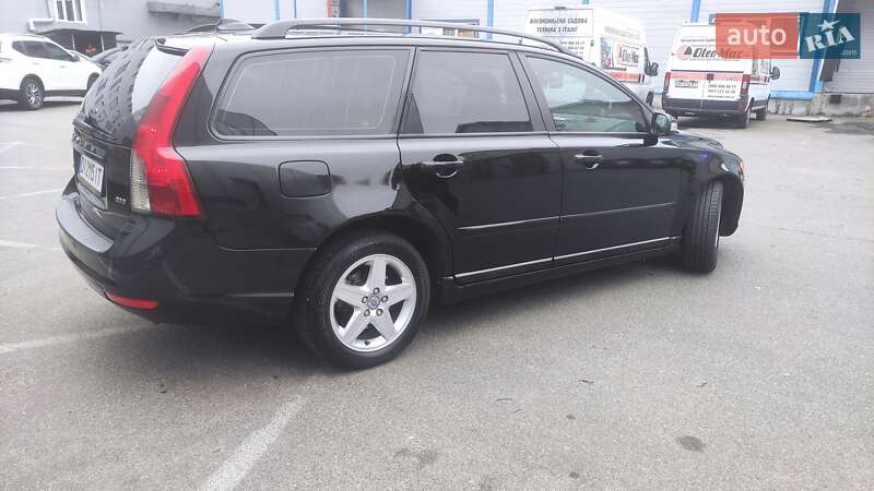 Универсал Volvo V50 2008 в Киеве