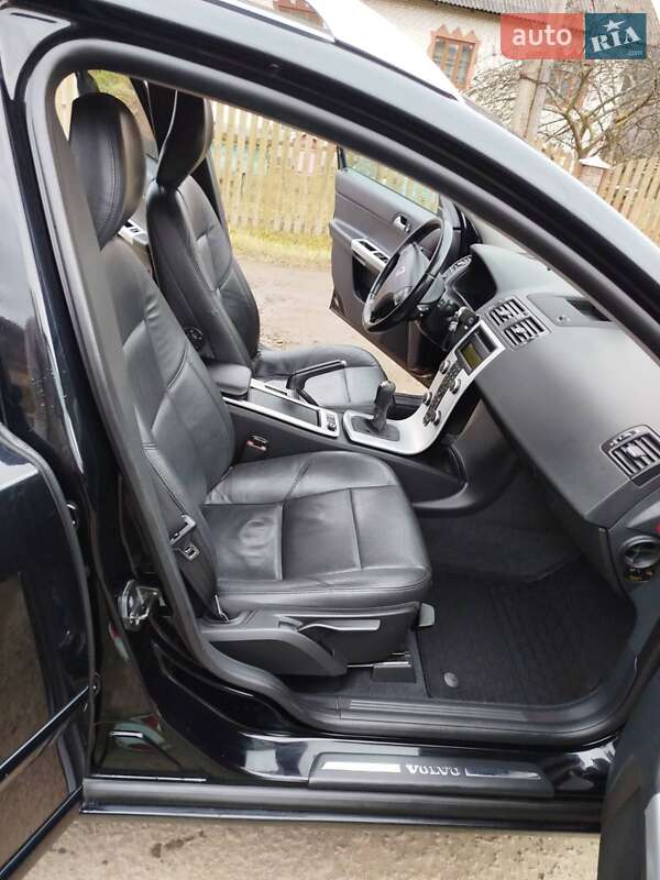 Универсал Volvo V50 2012 в Турке фото 18 Универсал Volvo V50 2012 в Турке