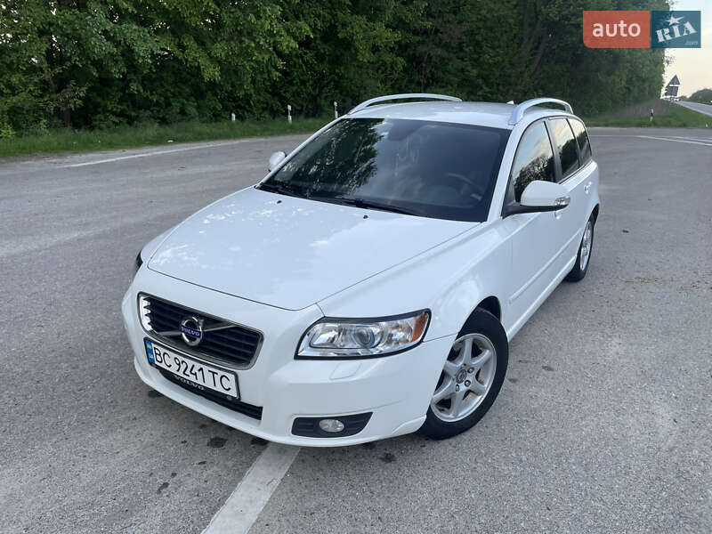 Універсал Volvo V50 2011 в Бродах