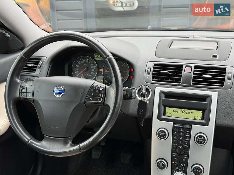 Универсал Volvo V50 2011 в Стрые фото 49 Универсал Volvo V50 2011 в Стрые