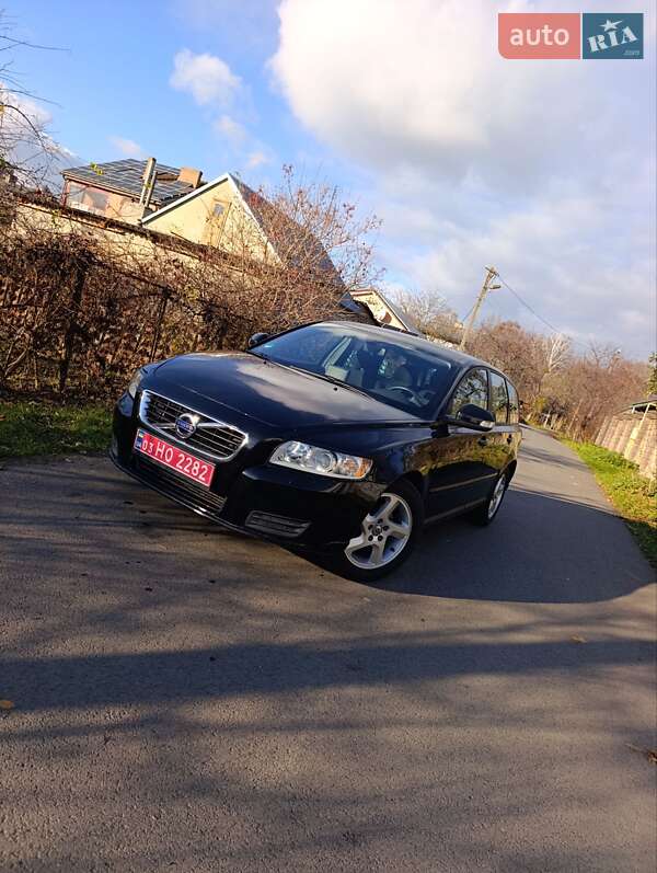 Volvo V50 2011 Volvo V50 2011