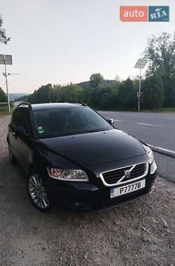 Універсал Volvo V50 2010 в Стрию