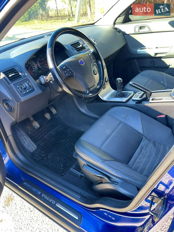 Универсал Volvo V50 2009 в Комарному фото 14 Универсал Volvo V50 2009 в Комарному