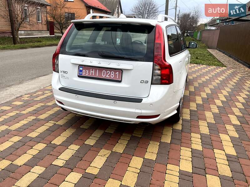 Универсал Volvo V50 2012 в Нежине
