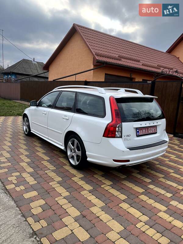 Универсал Volvo V50 2012 в Нежине