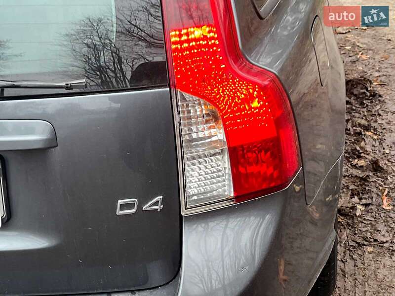 Універсал Volvo V50 2011 в Києві фото 10 Універсал Volvo V50 2011 в Києві