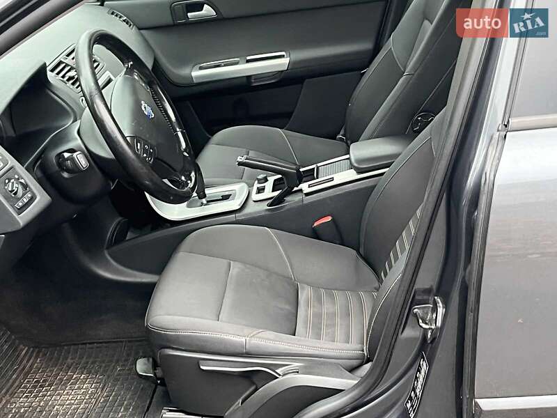 Універсал Volvo V50 2011 в Києві фото 25 Універсал Volvo V50 2011 в Києві