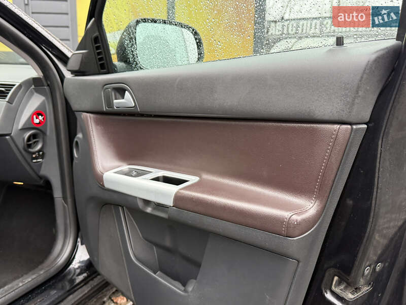 Универсал Volvo V50 2010 в Стрые фото 21 Универсал Volvo V50 2010 в Стрые