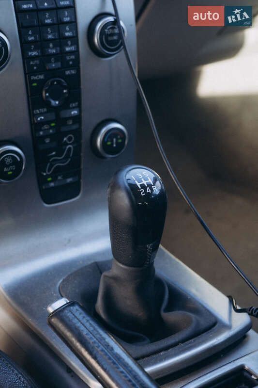 Универсал Volvo V50 2009 в Почаеве