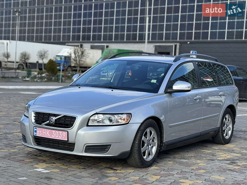 Універсал Volvo V50 2010 в Луцьку