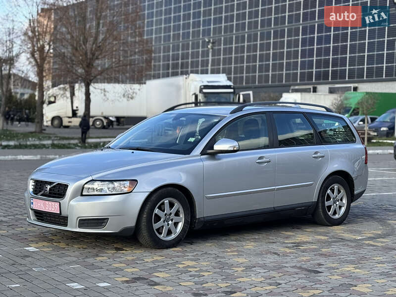 Універсал Volvo V50 2010 в Луцьку
