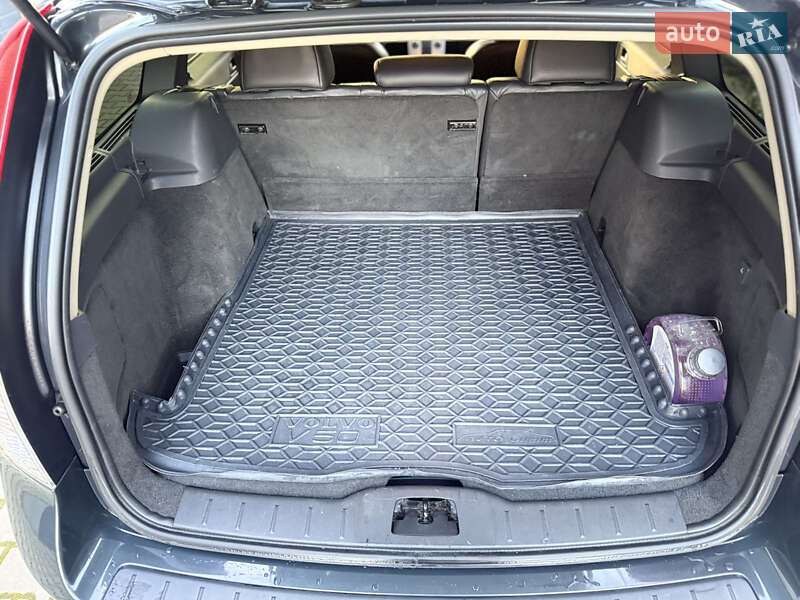 Универсал Volvo V50 2010 в Киеве