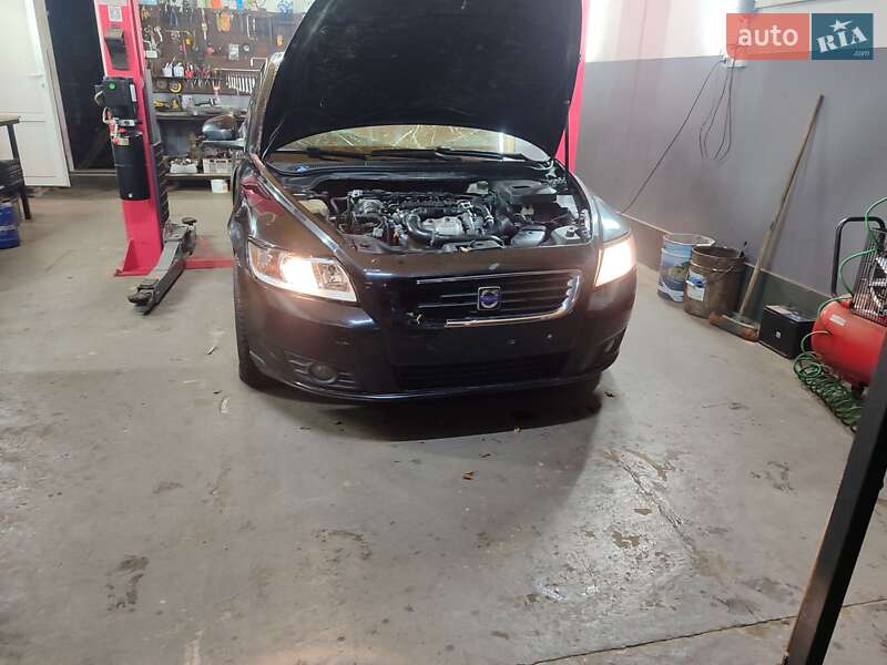 Універсал Volvo V50 2009 в Ратному