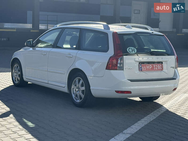 Универсал Volvo V50 2012 в Ровно