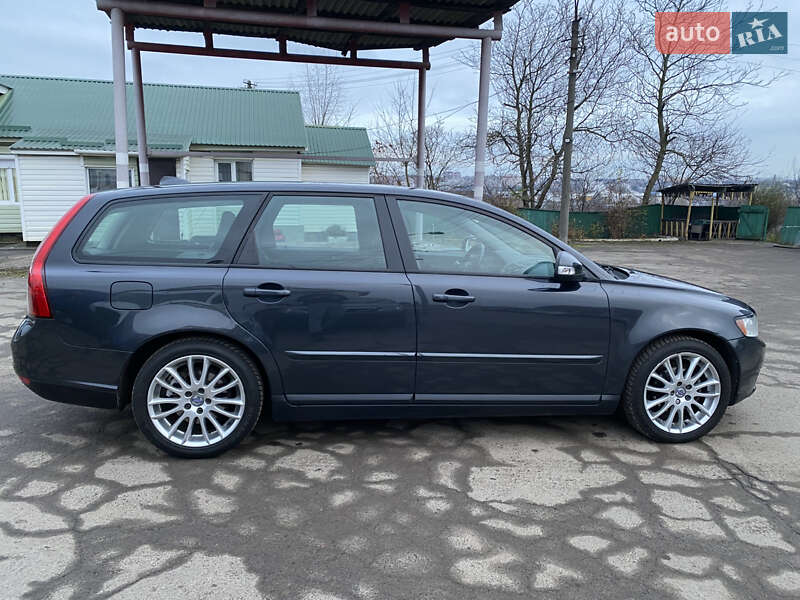 Универсал Volvo V50 2010 в Ровно