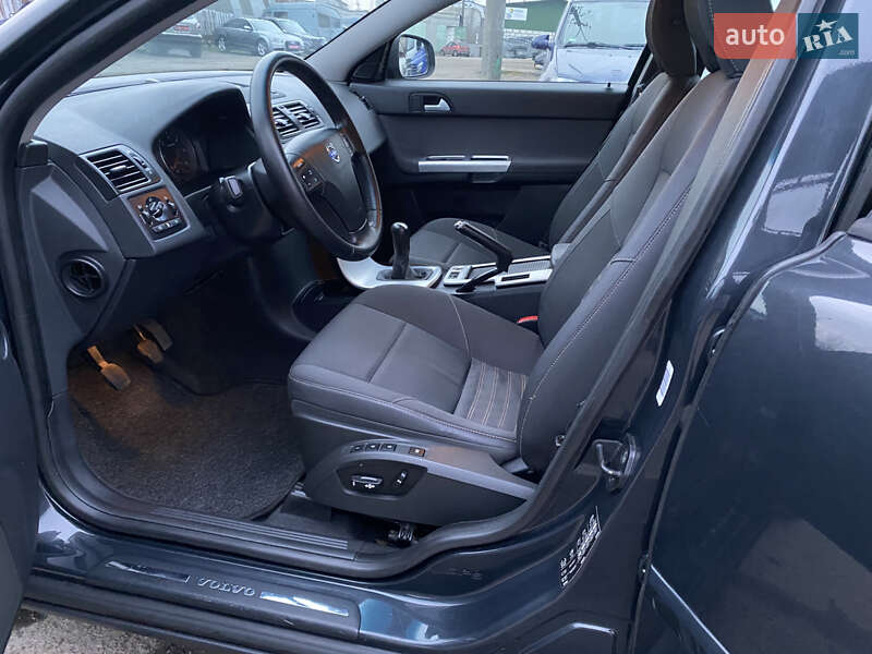 Универсал Volvo V50 2010 в Ровно