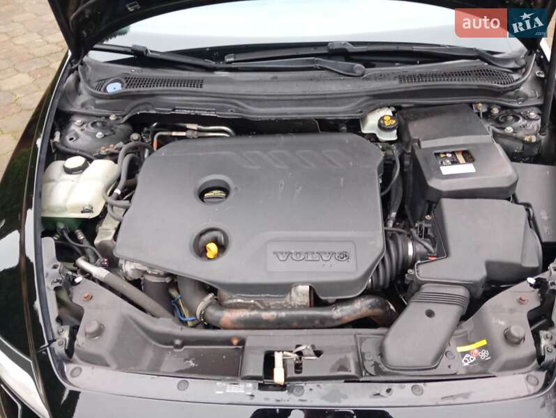 Універсал Volvo V50 2010 в Рівному