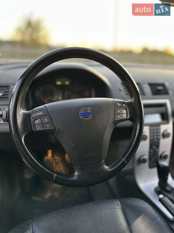 Універсал Volvo V50 2010 в Львові