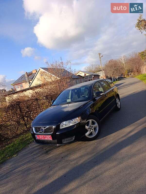 Универсал Volvo V50 2011 в Луцке