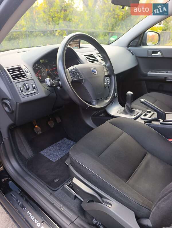 Универсал Volvo V50 2011 в Луцке