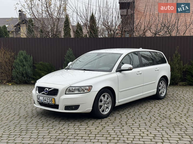 Volvo V50 2011 Volvo V50 2011