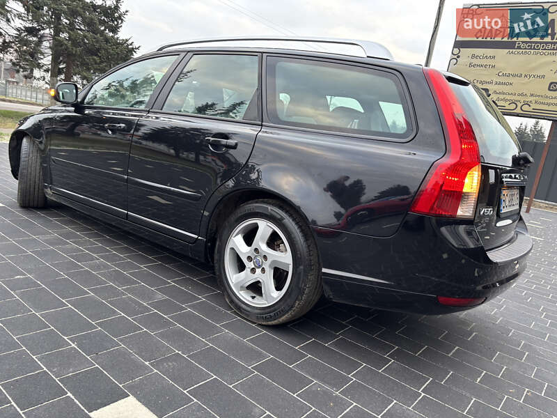 Универсал Volvo V50 2012 в Львове